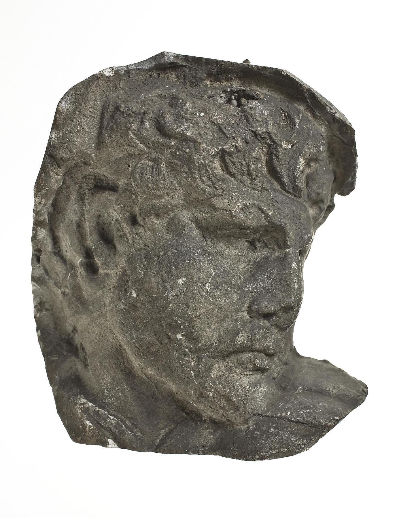 Hoveder af romere, L328k