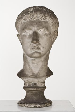 L156 Augustus