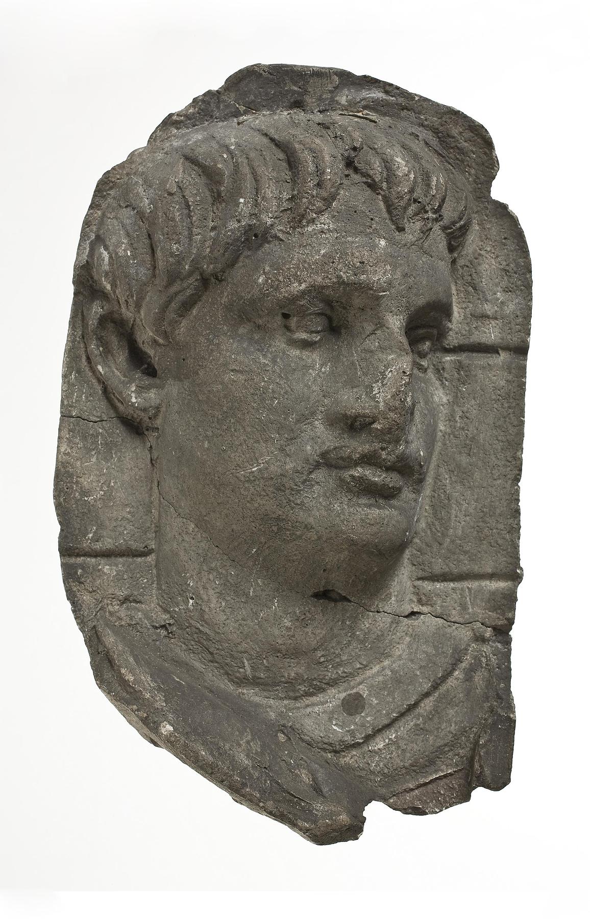 Heads of Romans, L328oo