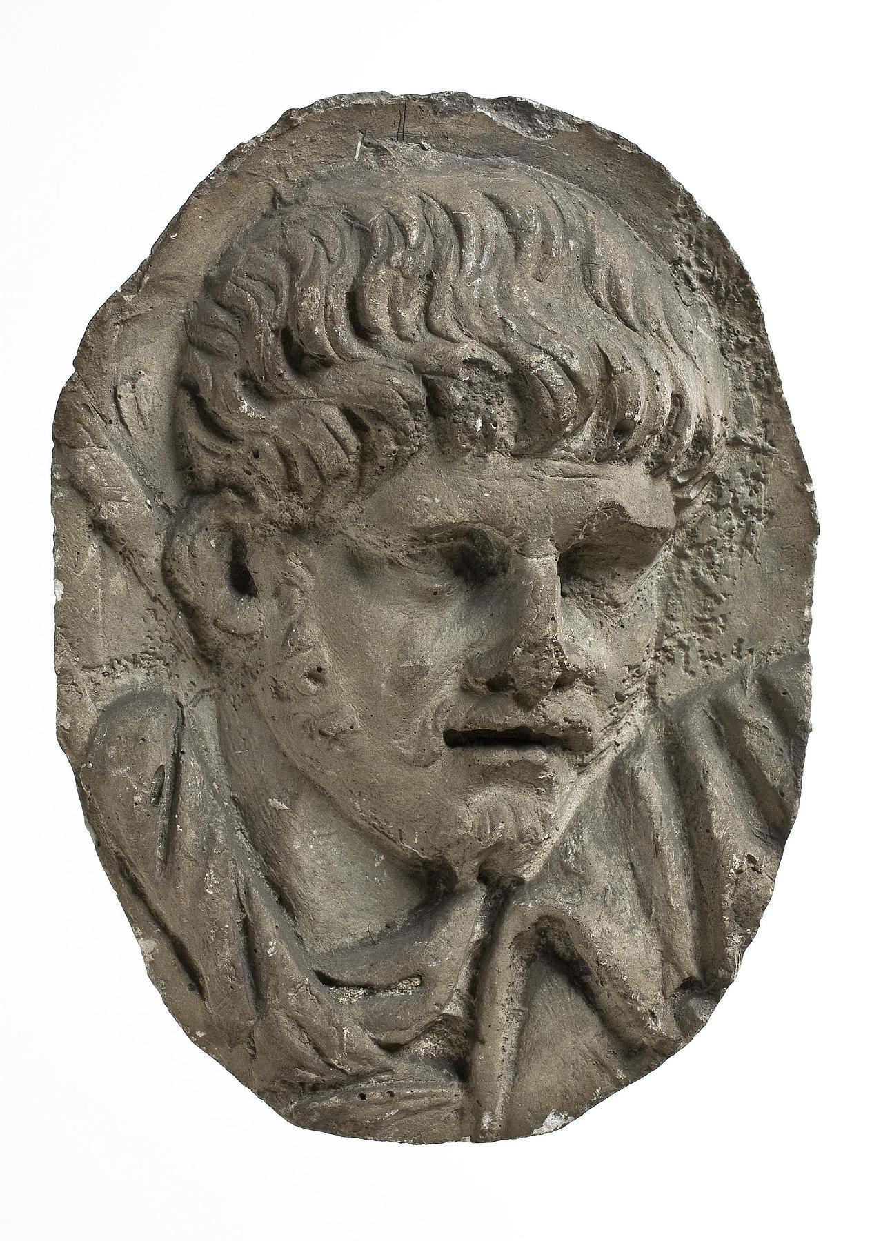 Heads of Romans, L328qqq