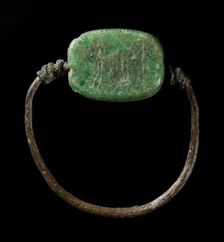 I57 Hermes and Anubis with the emblem of Isis