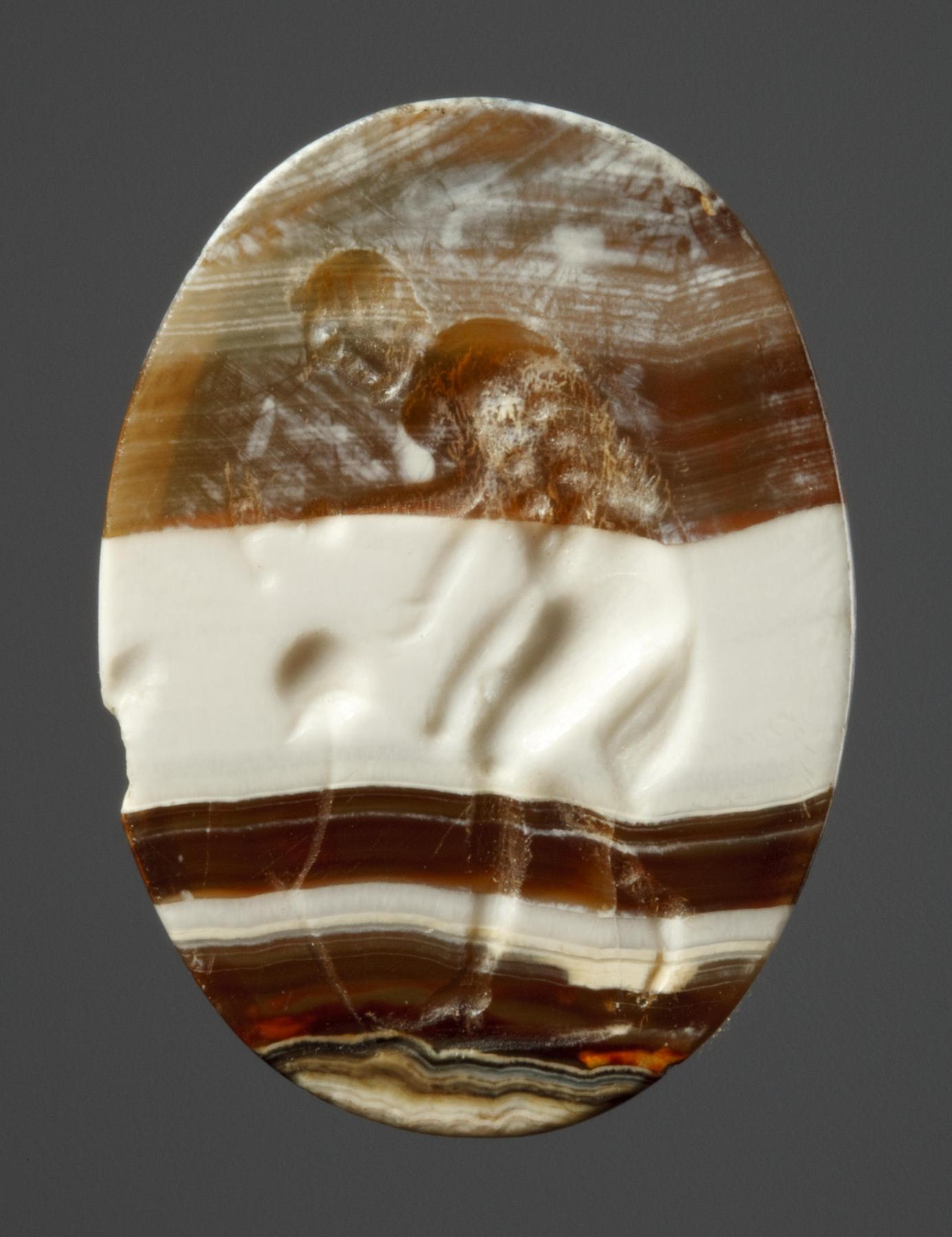 Våbensmed arbejder på en hjelm, I1199