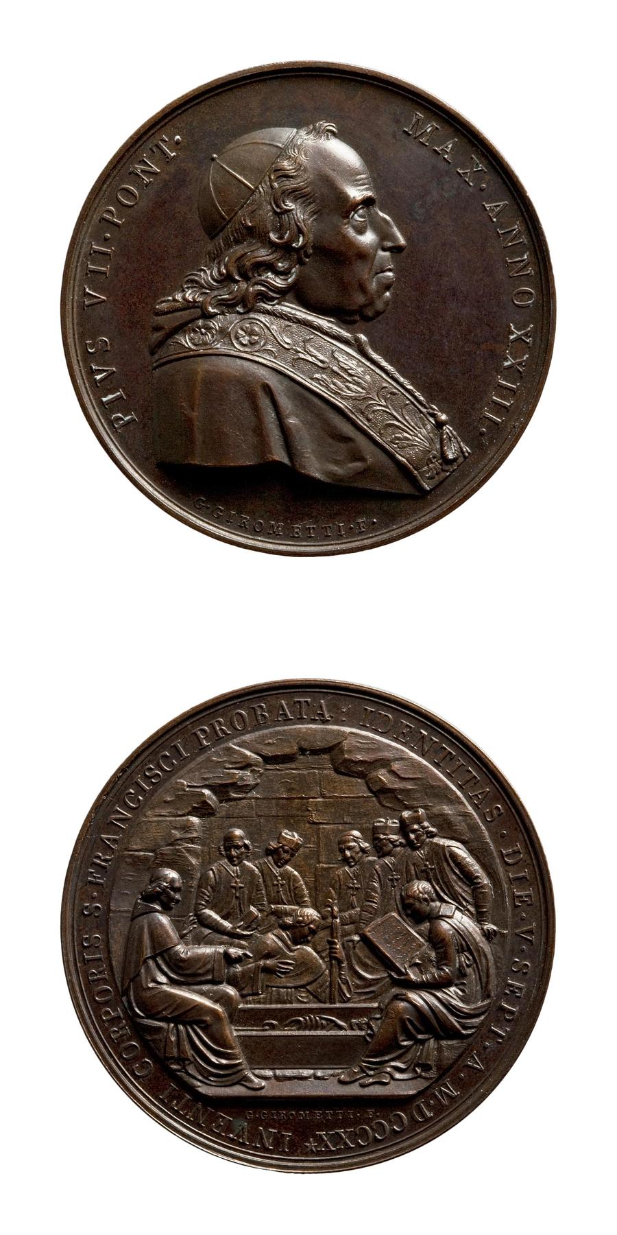 Medaljens forside: Pius 7. Medaljens bagside: Geistlige identificerer Sankt Frans' lig, F69