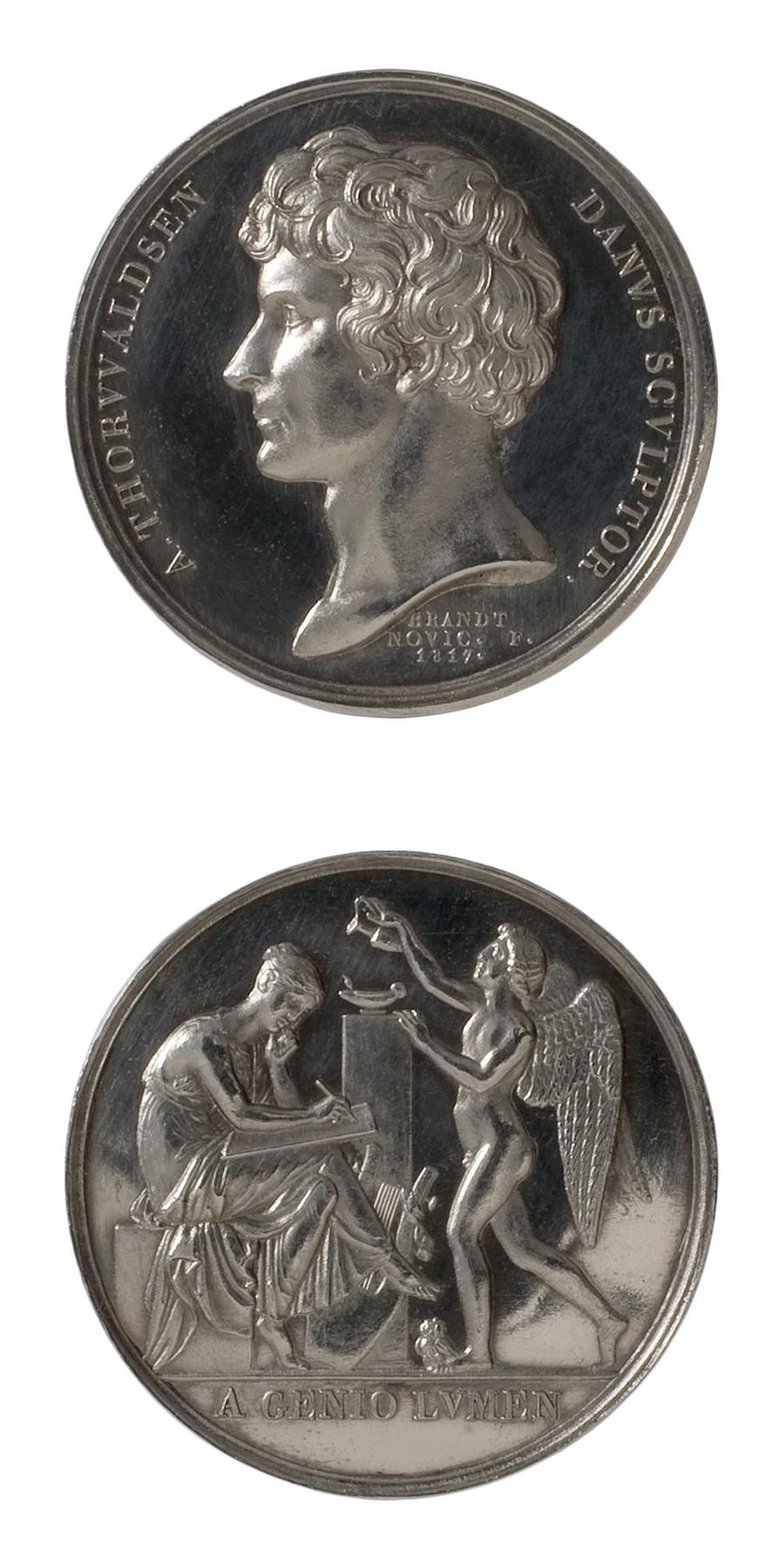 Medal obverse: Portrait of Thorvaldsen. Medal reverse: A Genio Lumen (Art and the Light-bringing Genius), F1