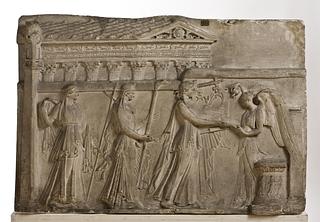 L257 Leto, Diana, and Apollo with a zither walking in procession towards Victoria
