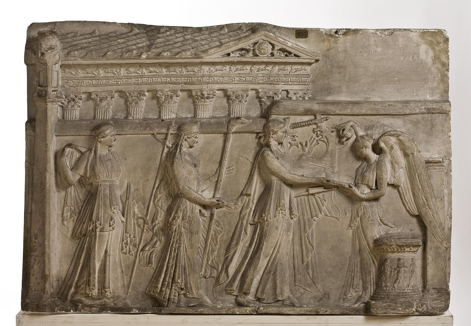 Leto, Diana og Apollon med citar i procession mod Viktoria, L257