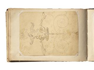 D1827,80 Planteornament med grif og to fugle