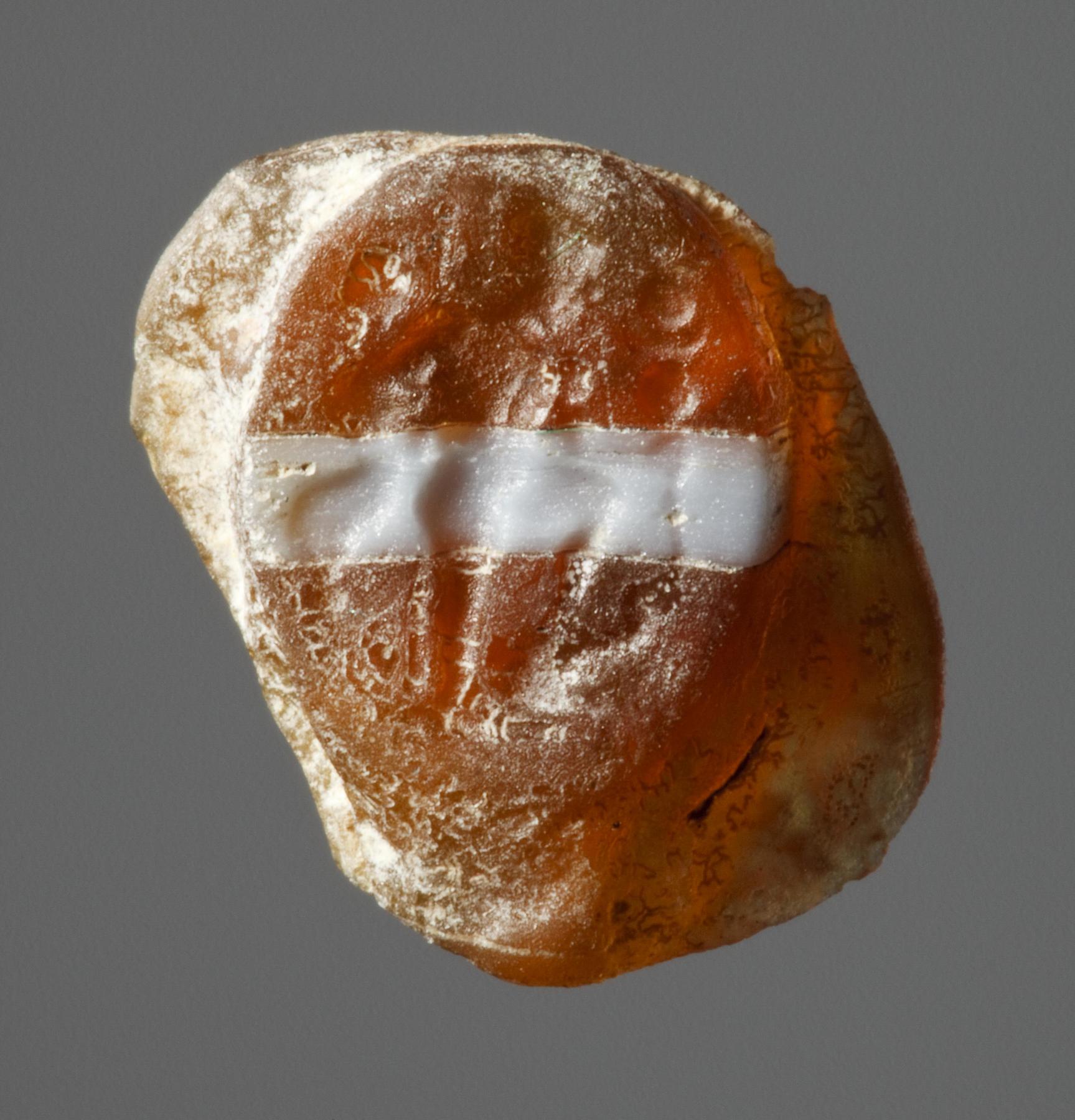 Mand med skibsstævn, standart og spyd, I1119