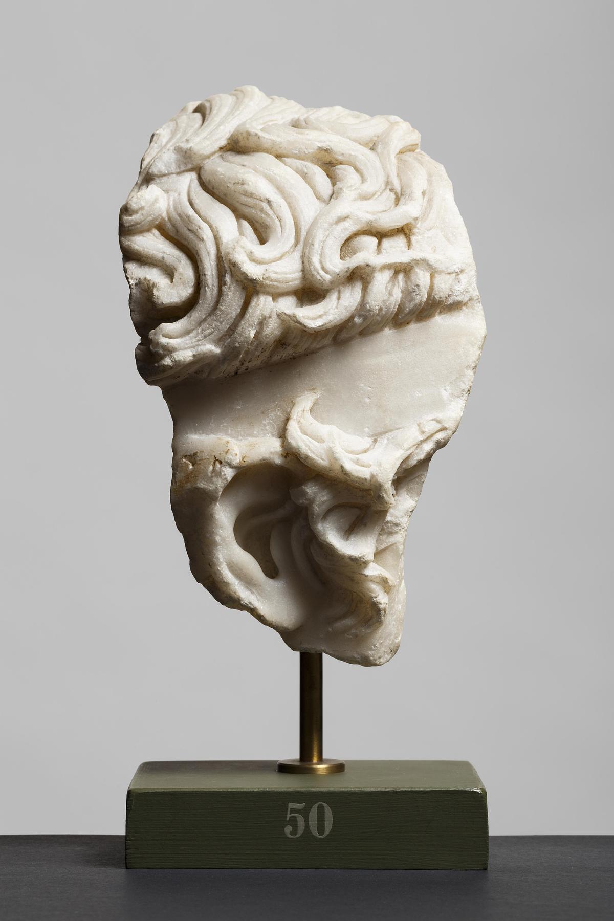 Skulptur af Diadoumenos, H1450