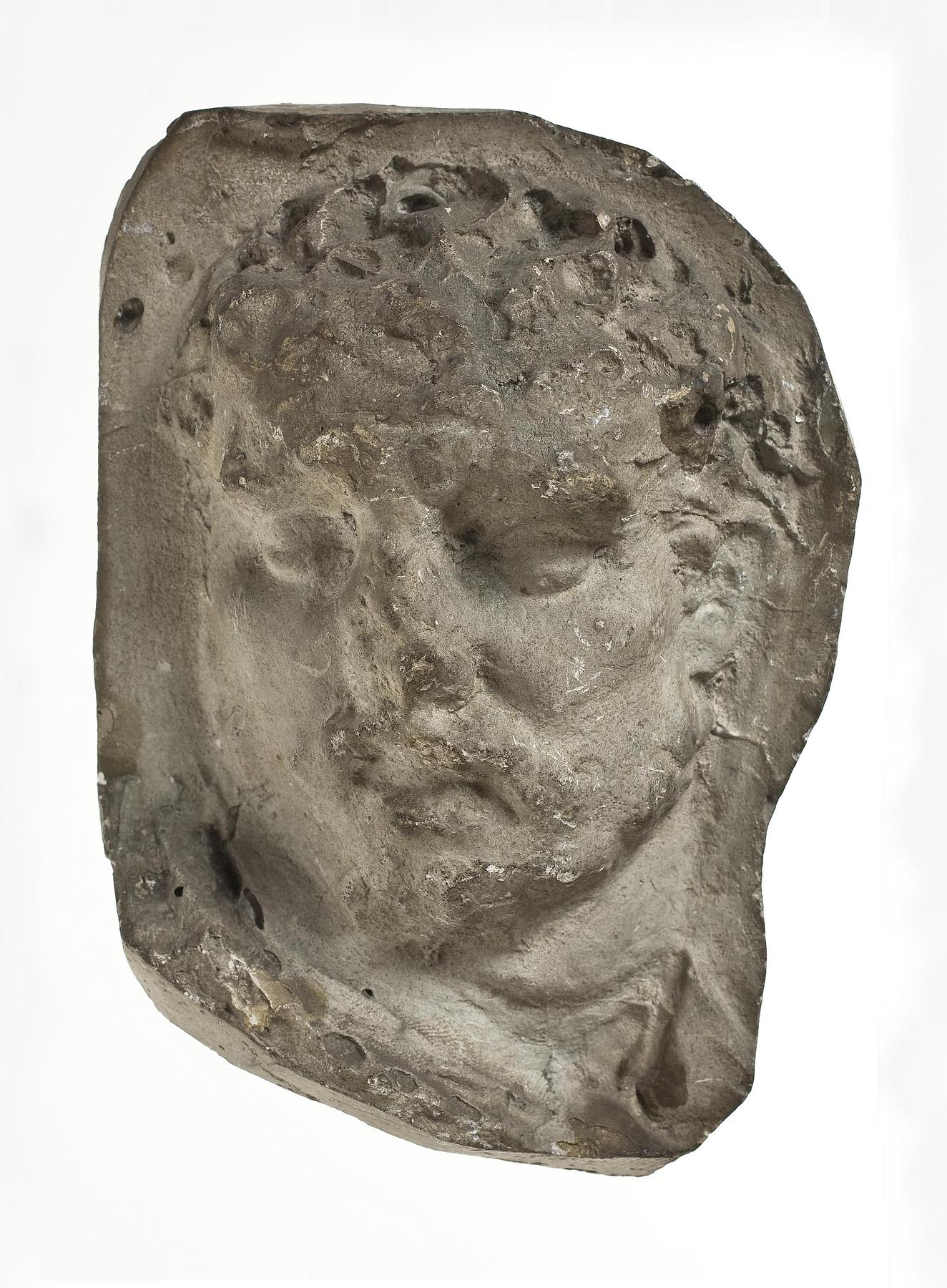 Heads of Romans, L328ffff