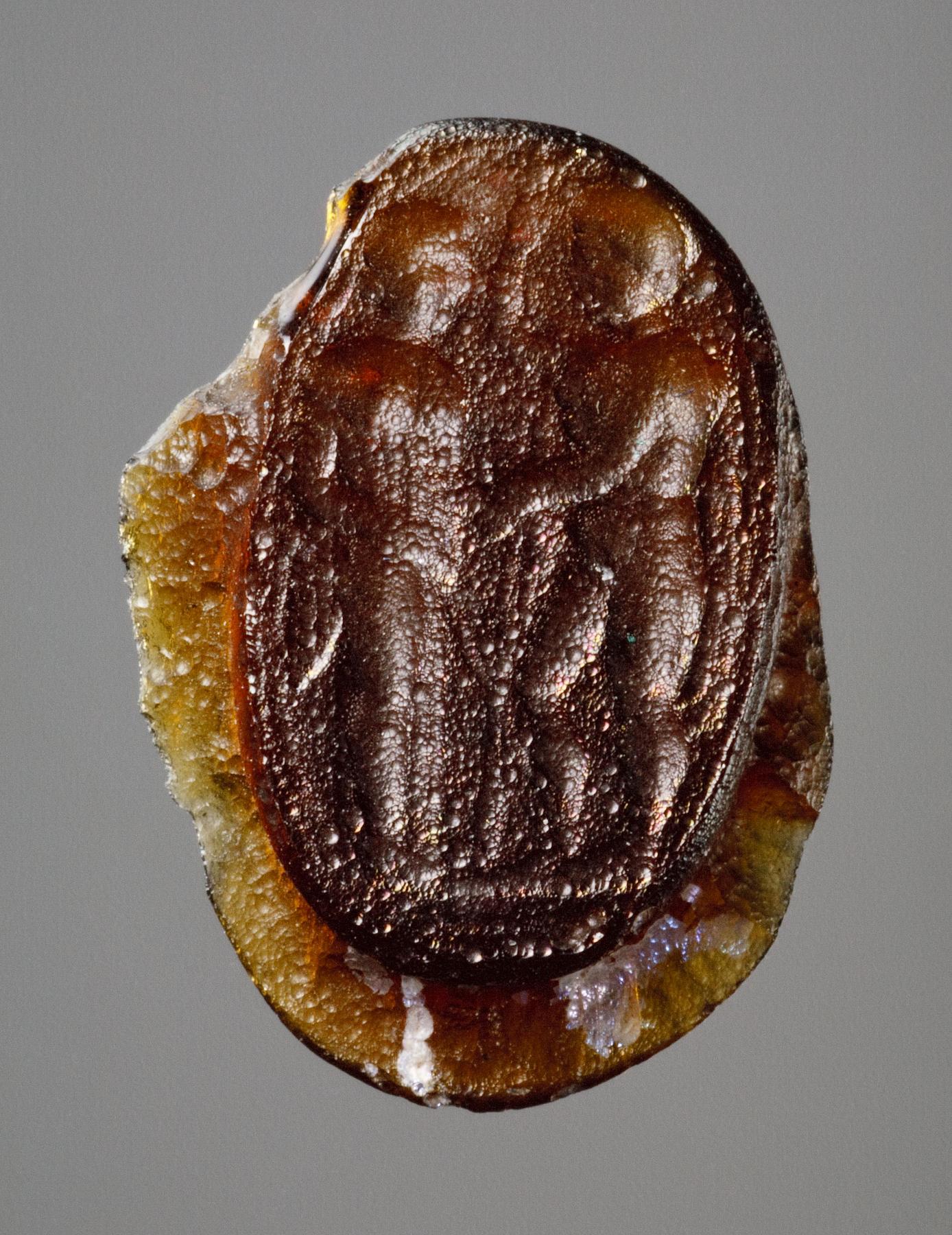 Bevæbnet mand og en kvinde, I78