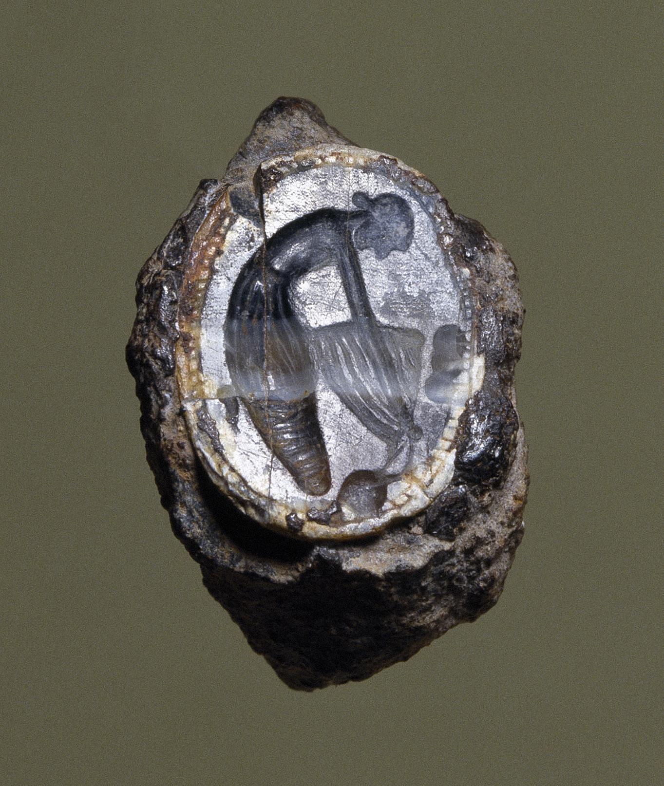 Knælende kvinde, I144