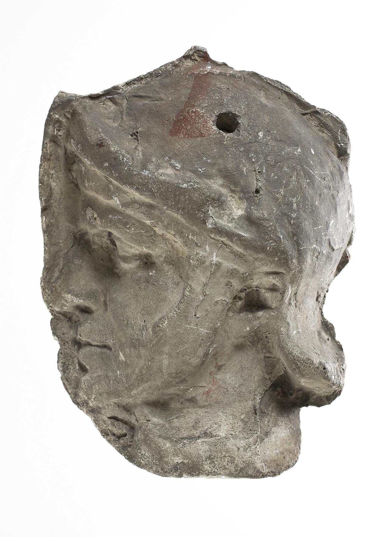 Head of a helmeted Roman, L326pp