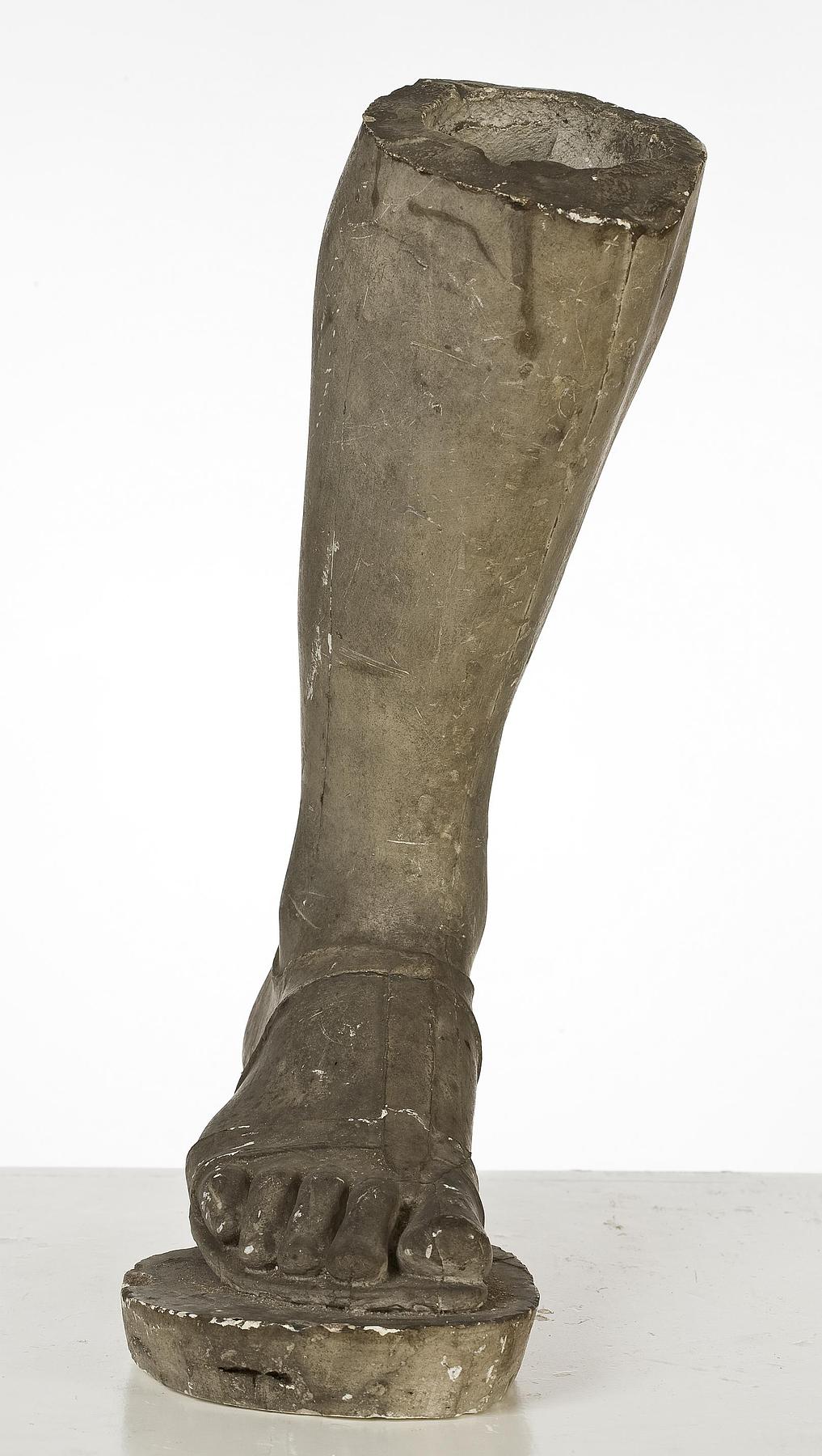 Right foot and ancle of the Capitoline Camillus, L71a
