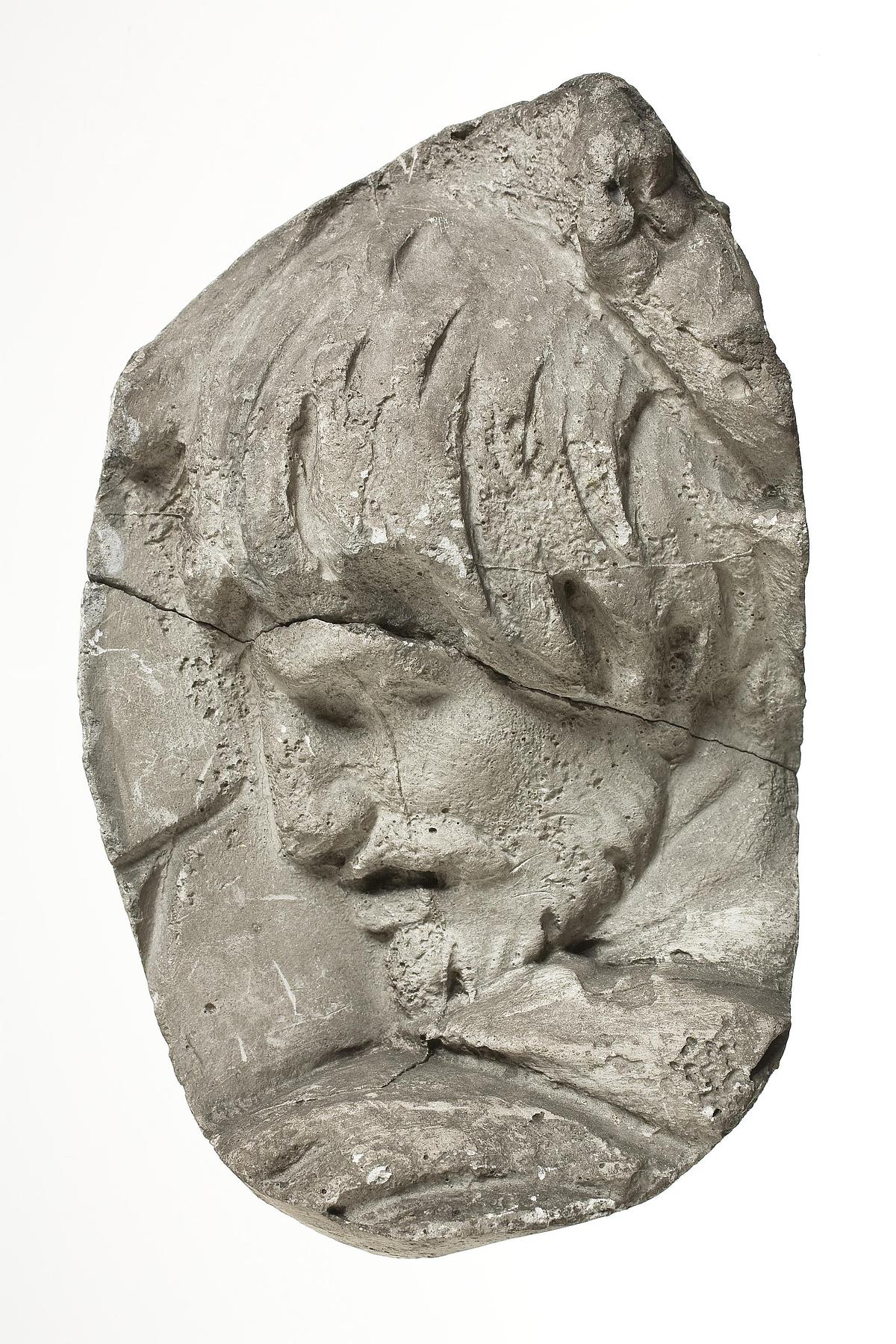Heads of Dacians, L330q