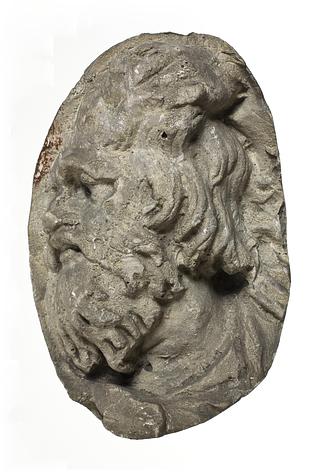 L330dd Heads of Dacians