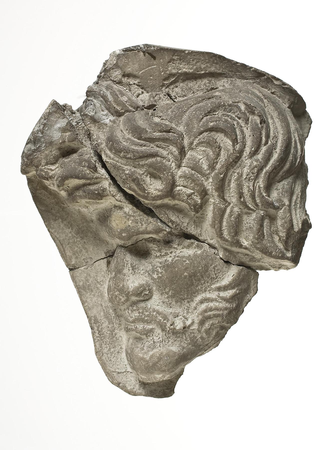 Heads of Dacians, L330n