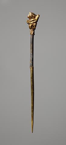 H1875 Dress pin with a winged lion