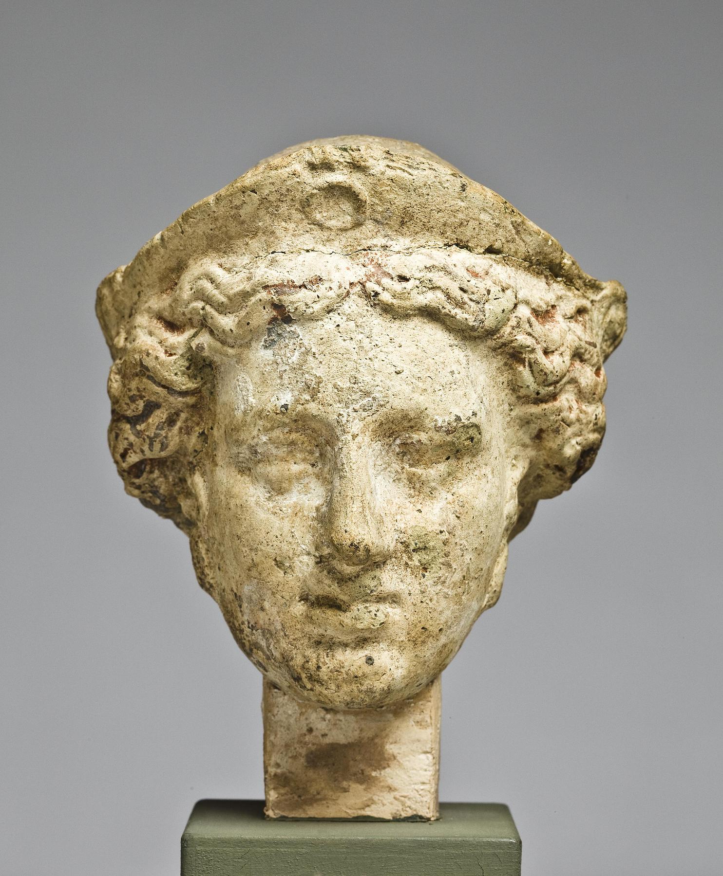 Female head, H1039