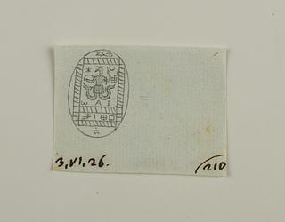 D1430 Guddom med slangeformede ben og fuglehovede, indskrift