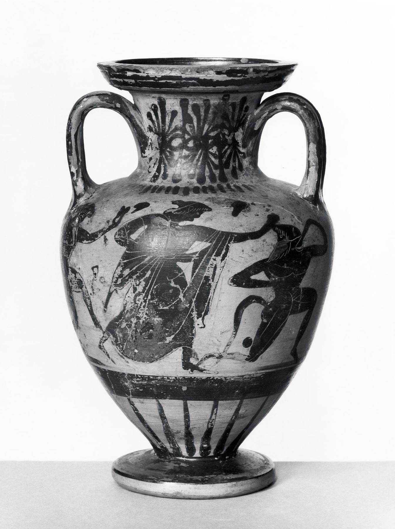 Amphora with sileni and maenads dancing (A) and warriors in battle (B), H530