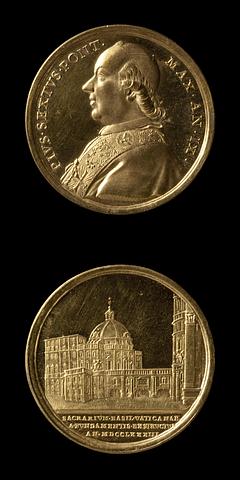 F131 Medaljens forside: Pius 6. Medaljens bagside: Peterskirken og Vatikanet