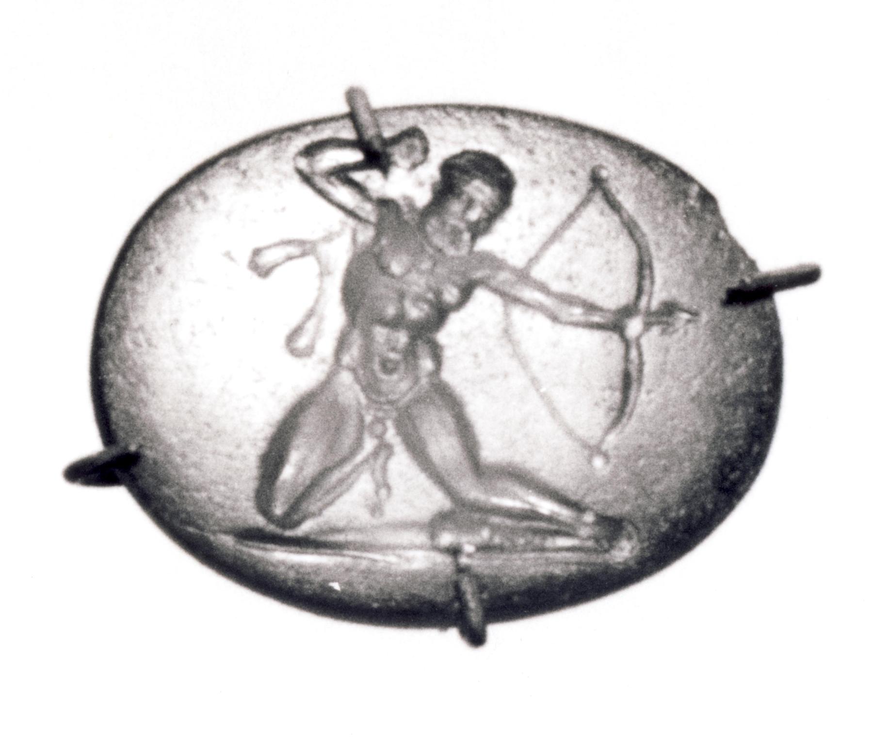 Herakles knælende med bue og pil, I819