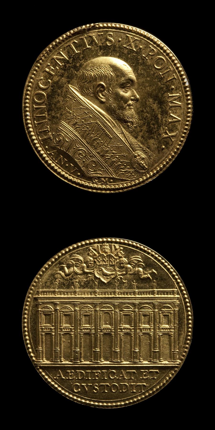 Medaljens forside: Innocent 10. Medaljens bagside: Musei Capitolini, F26