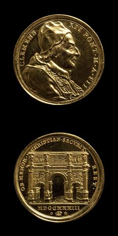 F29 Medal obverse: Pope Clement XII. Medal reverse: Arch of Constantine