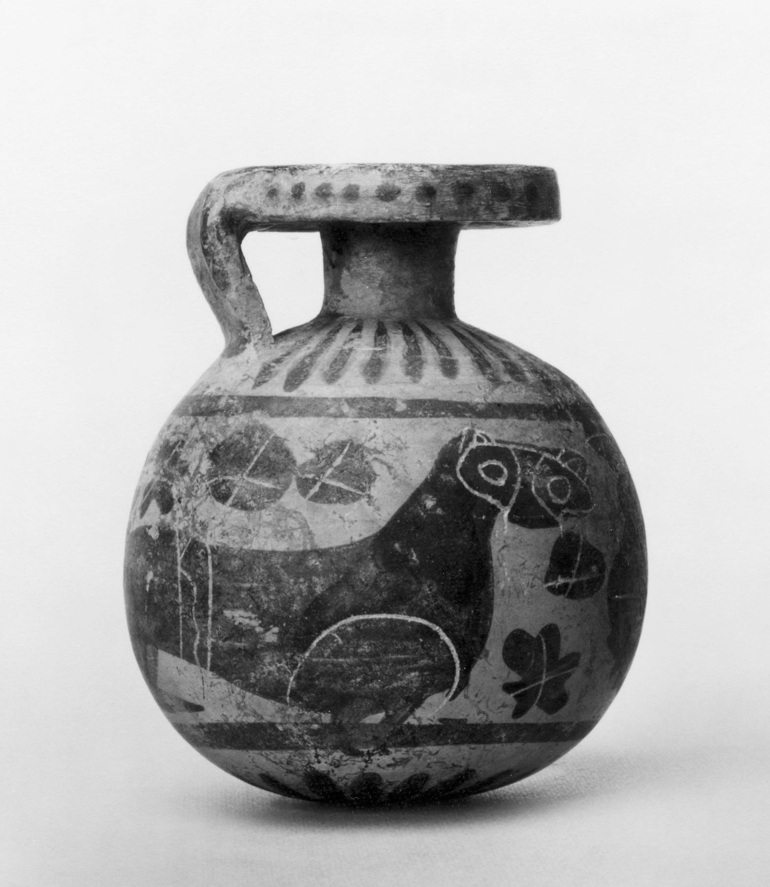 Aryballos with animal frieze, H502