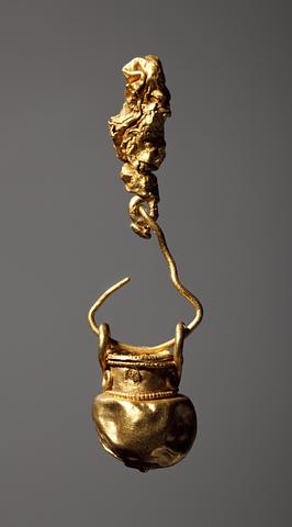 H1855 Pendant in the shape of a miniature vase