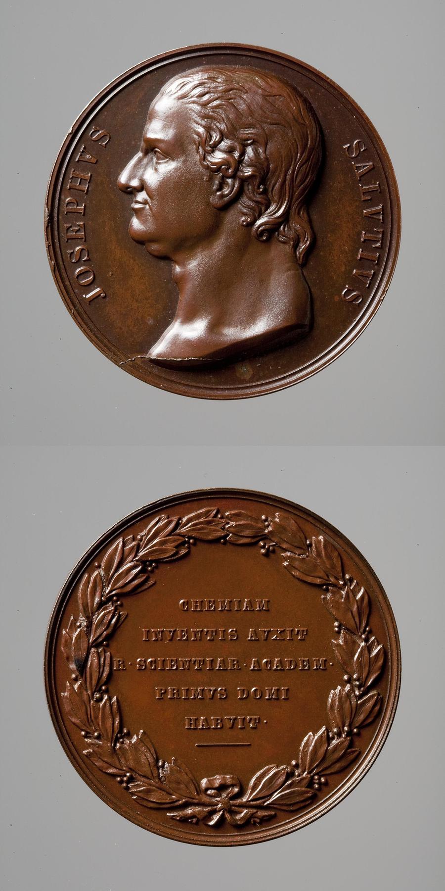 Medaljens forside: Kemikeren Giuseppe Angelo Saluzzo. Medaljens bagside: Laurbærkrans og inskription, F66