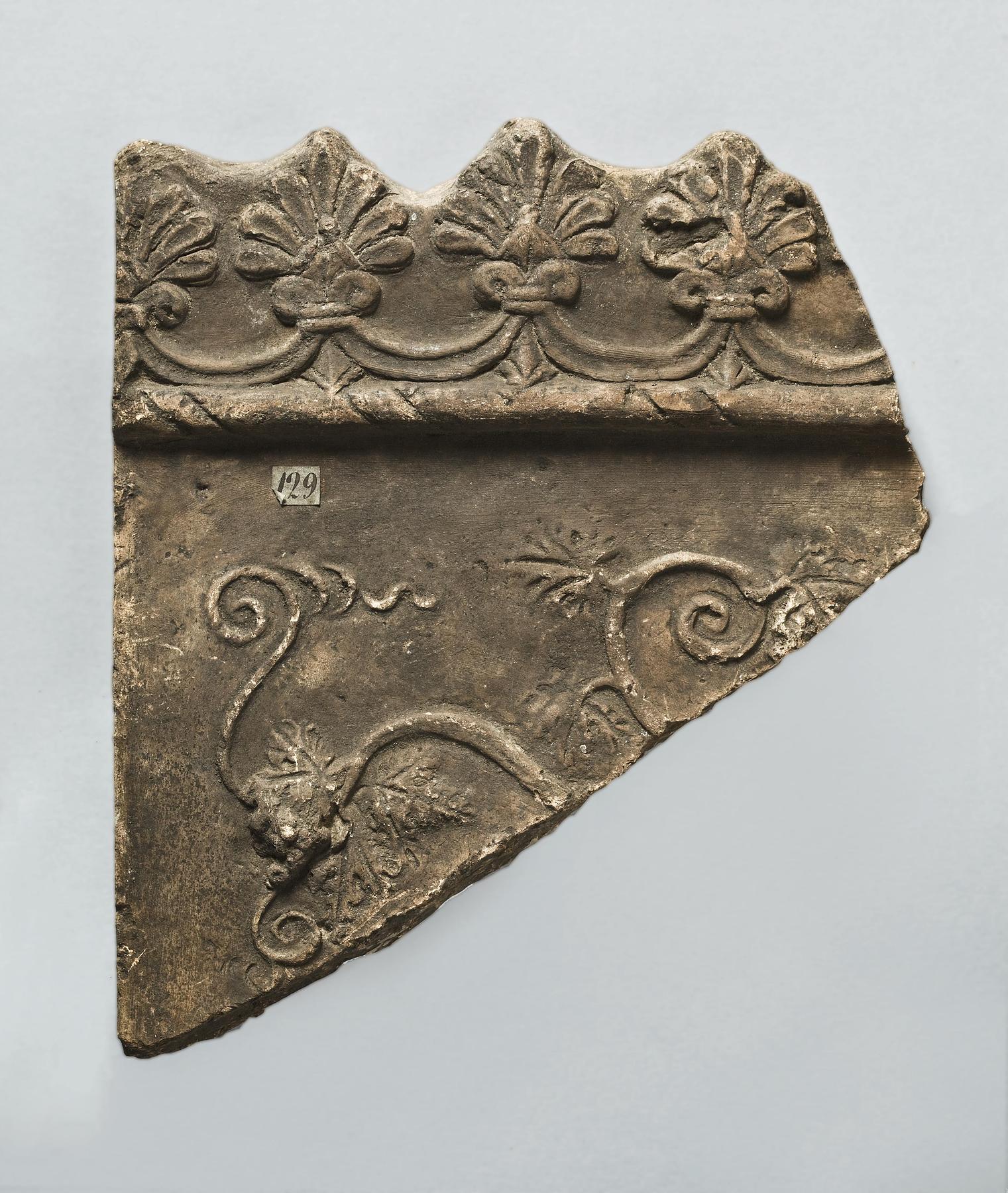 Campana relief with winding vines, H1129