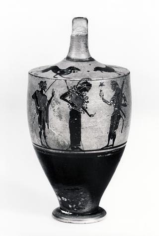 H546 Lekyth med Hermes, Athene, Herakles og en yngling (bug) og to løver (skulder)