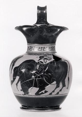 H539 Oinochoe med Herakles og den kretensiske tyr