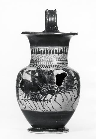 H557 Oinochoe with chariot scene