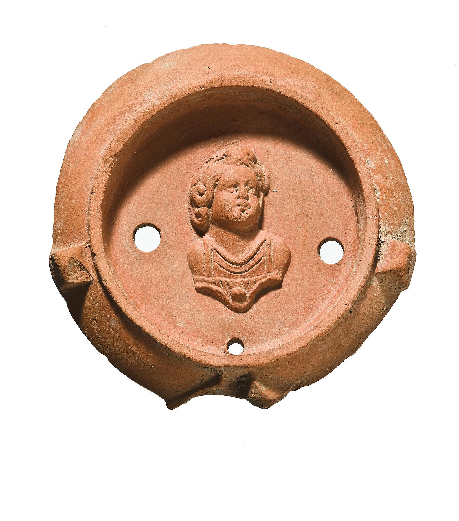 Lamp with bust of a child (Cupid?), H1158