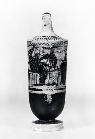 H579 Lekythos with Dionysus and three women in a symposium scene