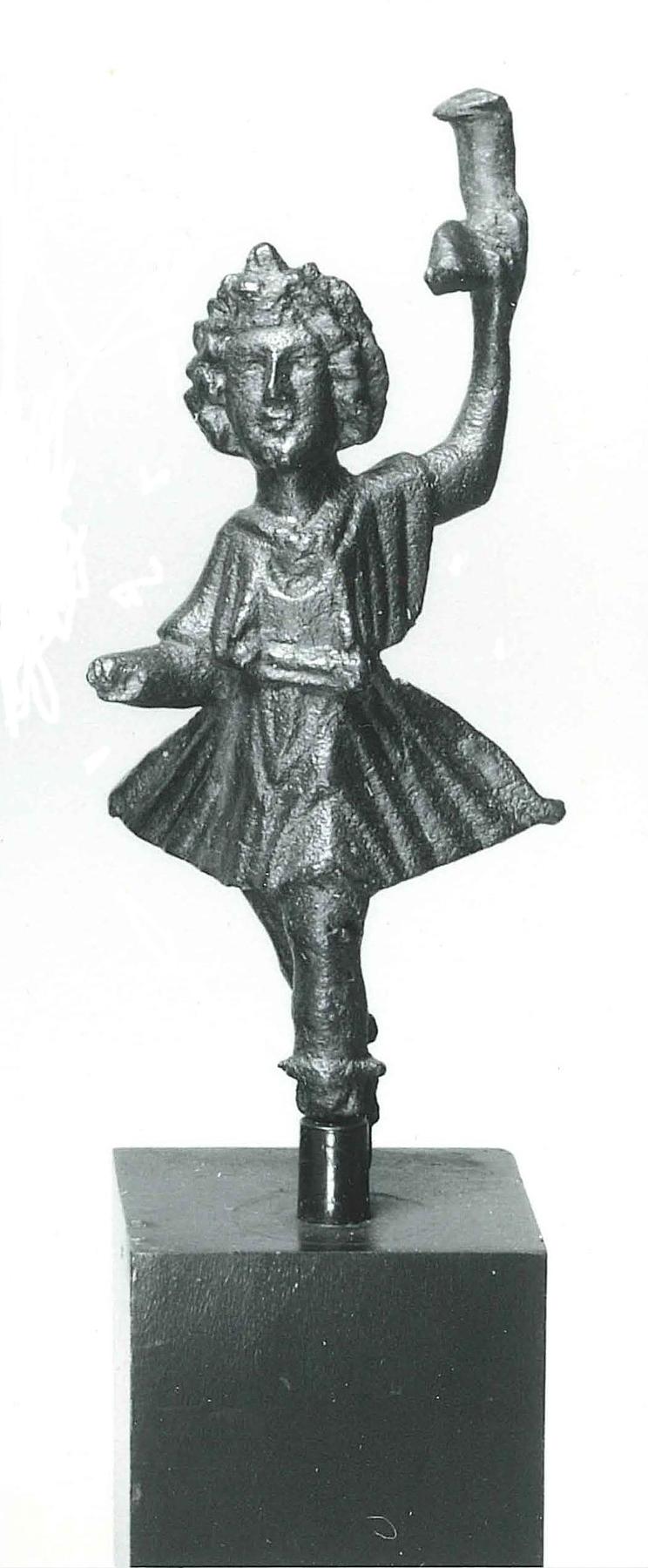 Statuette af en lar, H2063