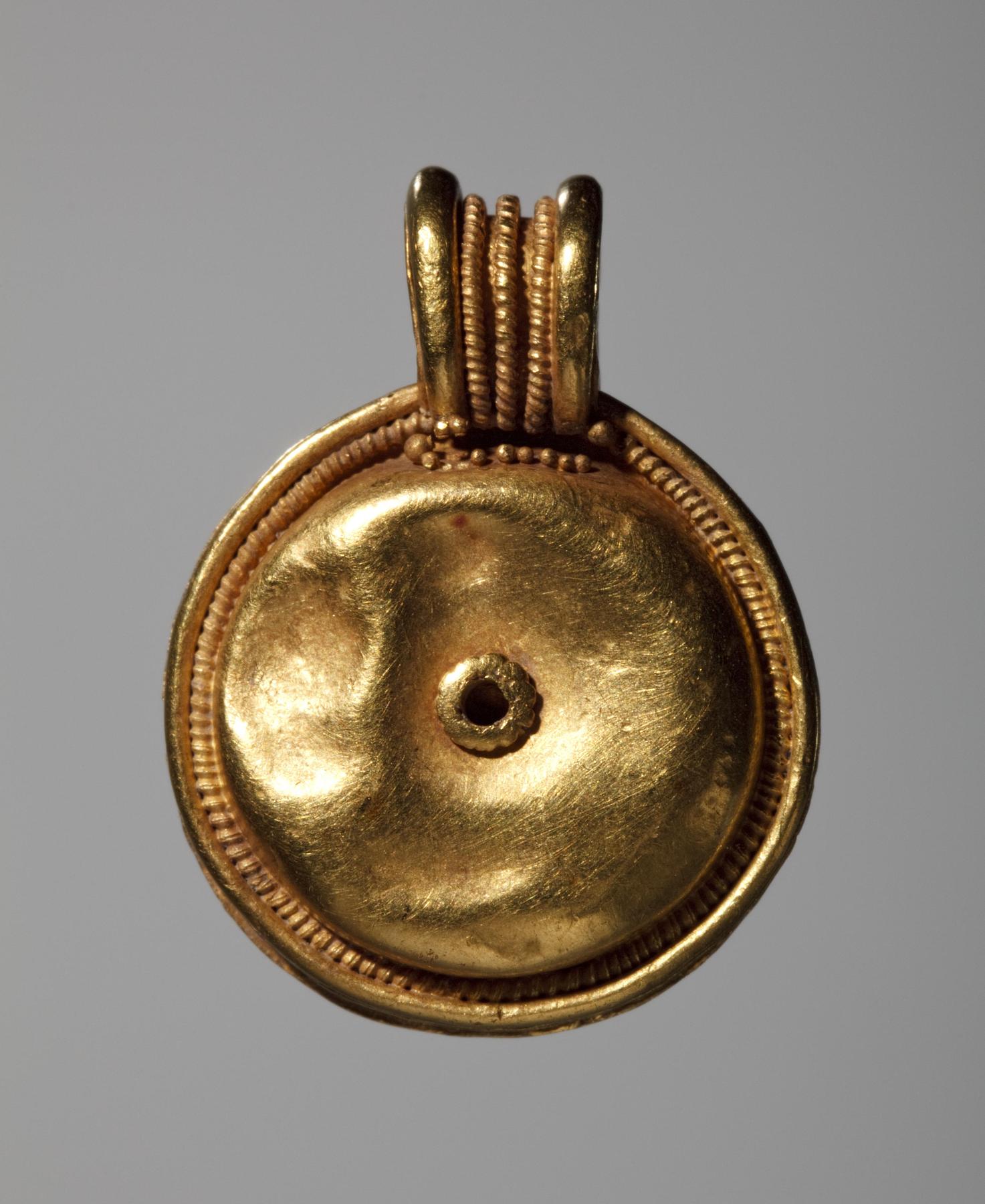 Amulet locket (bulla), H1856