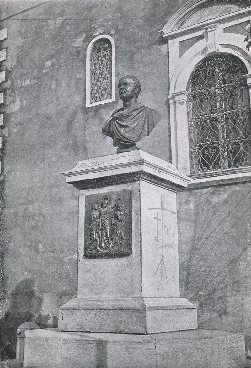 Monument over Thomas Maitland, AX45