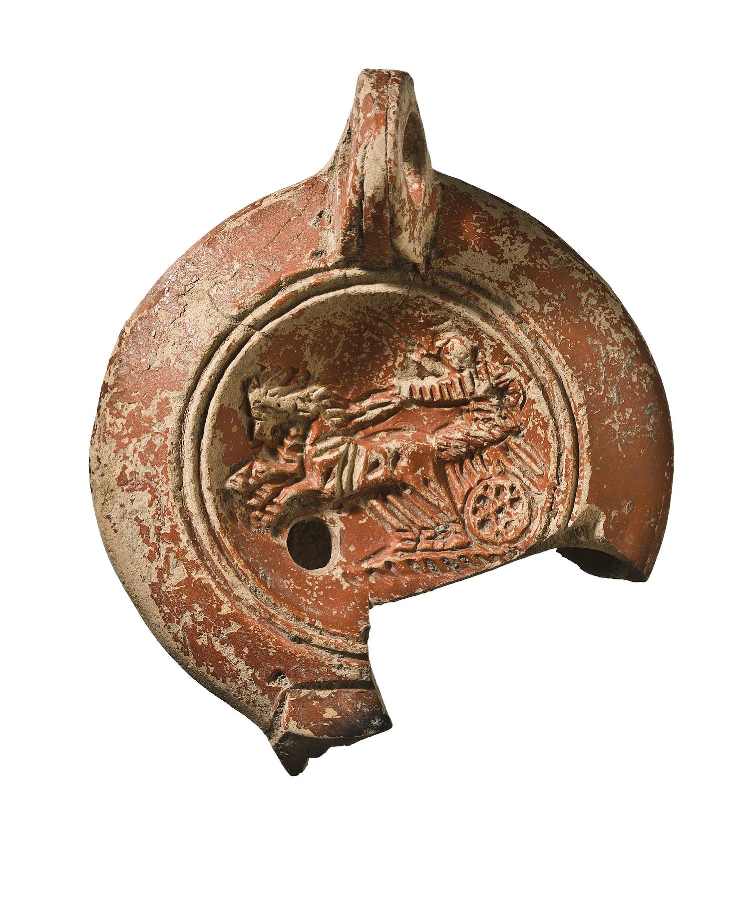 Lamp with a chariot drawn by two horses, H1179
