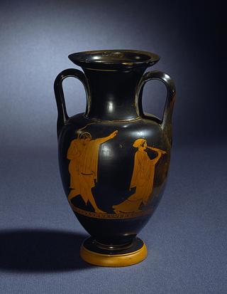 H617 Amphora with a man and a woman playing flute (A), a youth with a lyre, and a woman playing the flute (B)