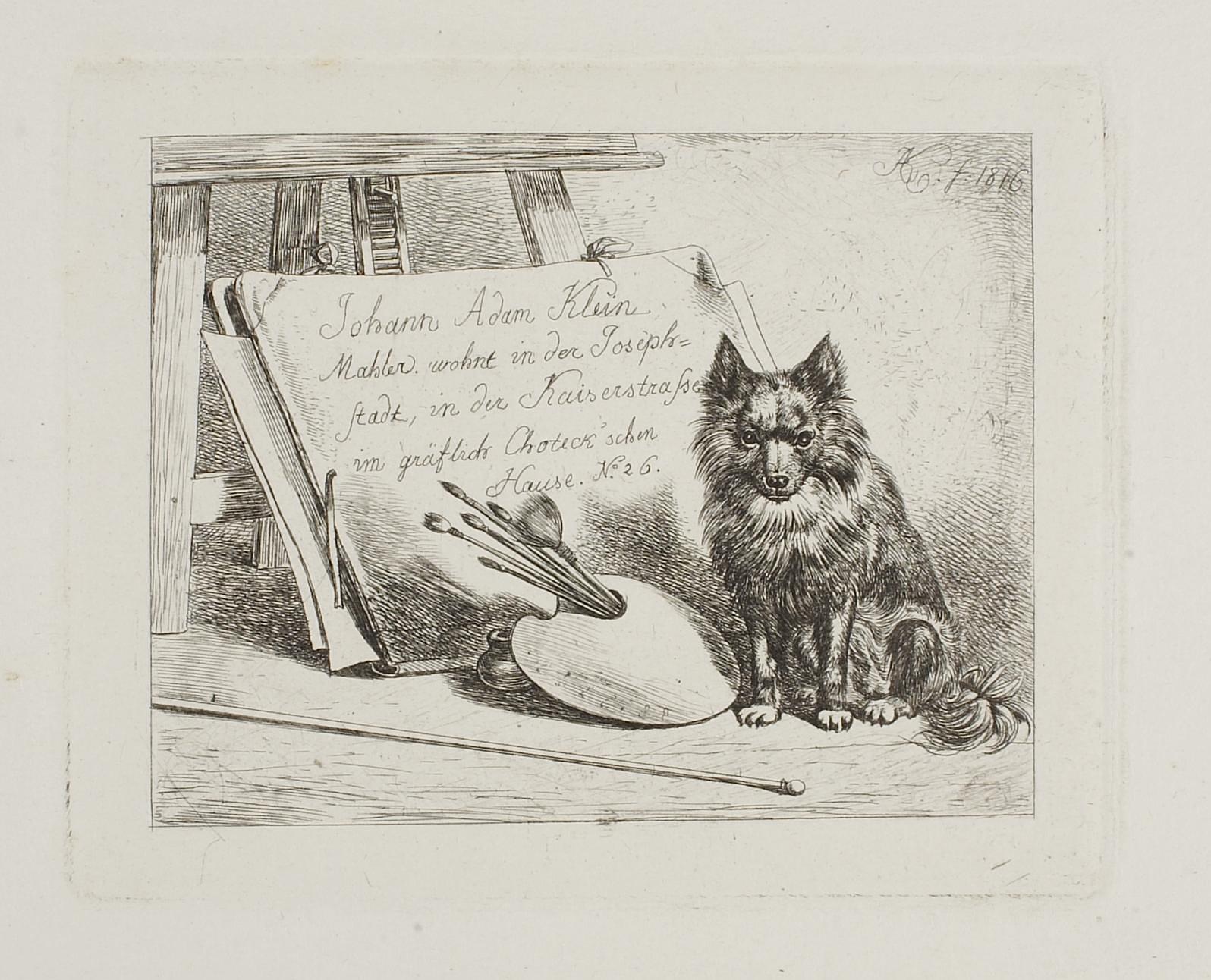 Hund, der sidder ved malerredskaberne og mappen med kunstnerens adresse, E687