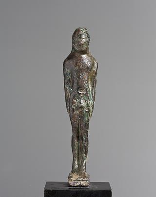 H2001 Statuette of a youth