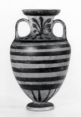 H668 Amphora with palmettes, encircling bands, and rays