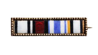 N30 Gold display with enamel imitations of order ribbons