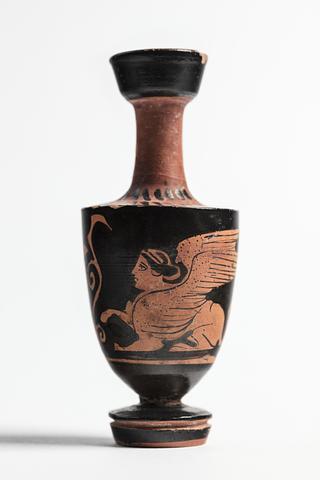 H624 Lekythos with a sphinx