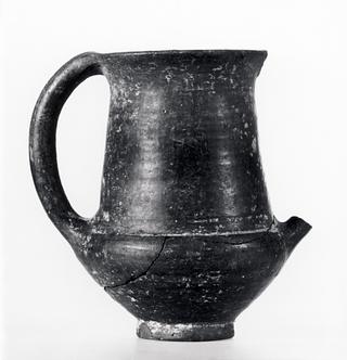 H709 Amphora