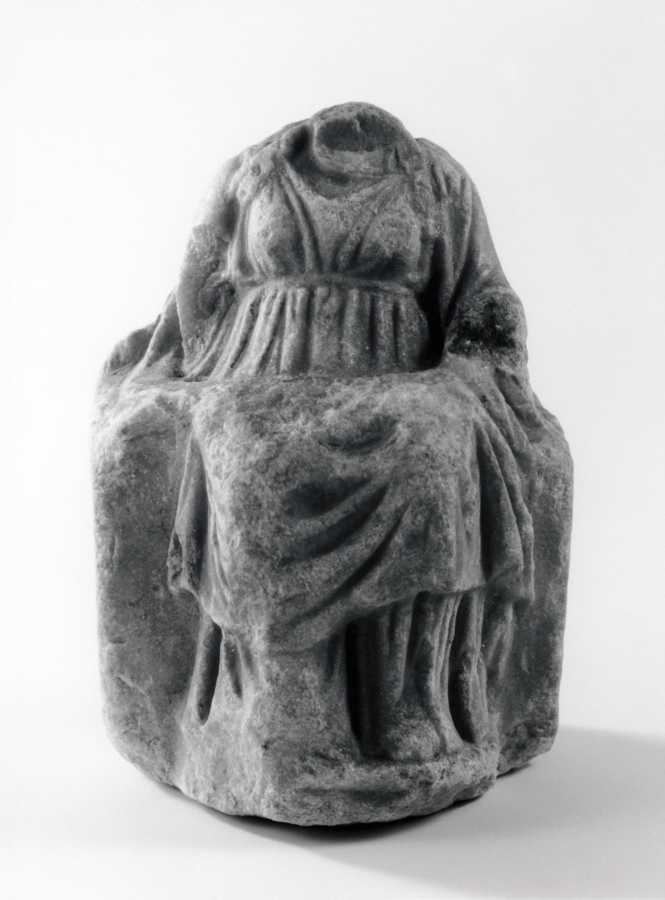 Statuette of a goddess, H1402